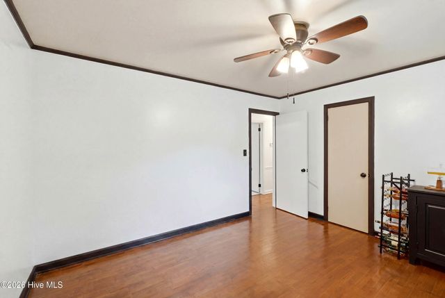 805 Adelaide Drive, Wilmington, NC 28412