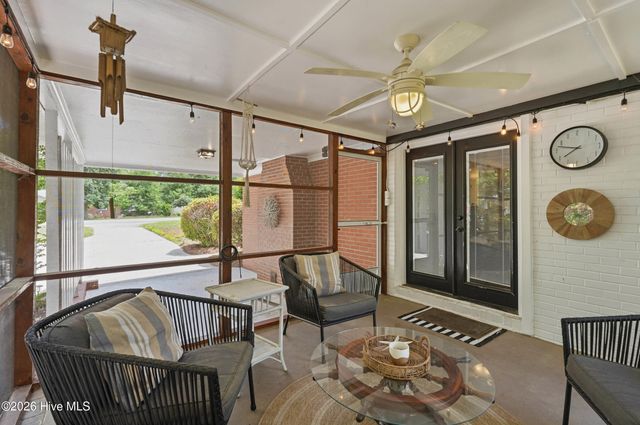 805 Adelaide Drive, Wilmington, NC 28412