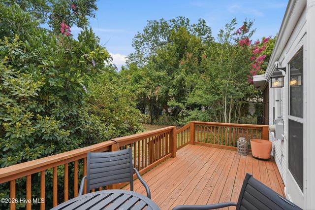 805 Adelaide Drive, Wilmington, NC 28412