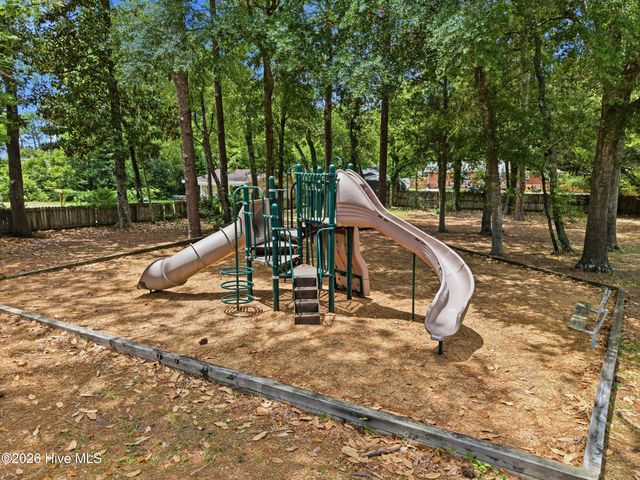 805 Adelaide Drive, Wilmington, NC 28412