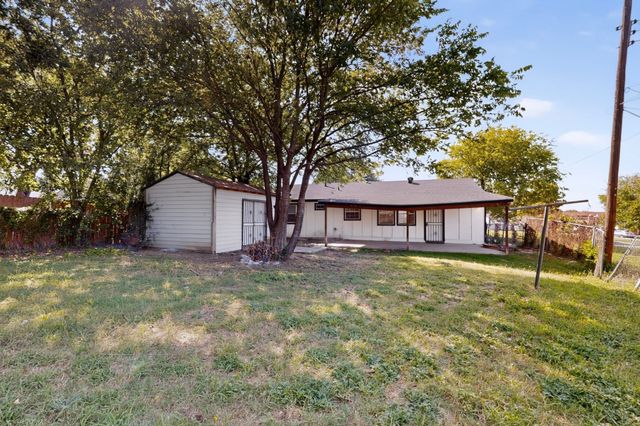 3846 Happy Canyon Drive, Dallas, TX 75241