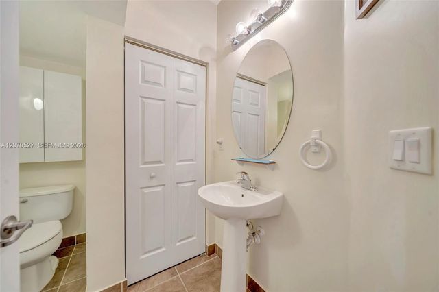 12434 NW Emerald Creek Manor, Plantation, FL 33325