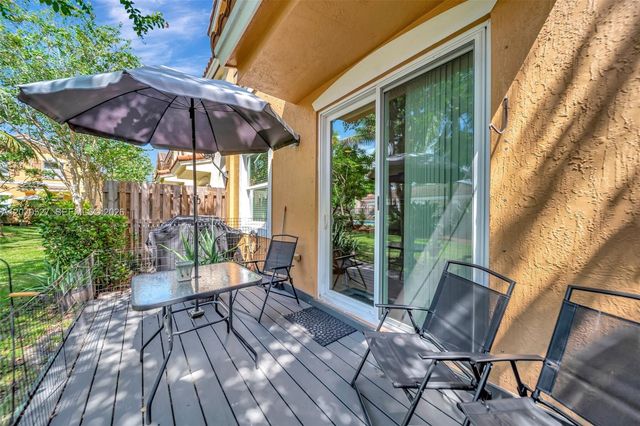 12434 NW Emerald Creek Manor, Plantation, FL 33325