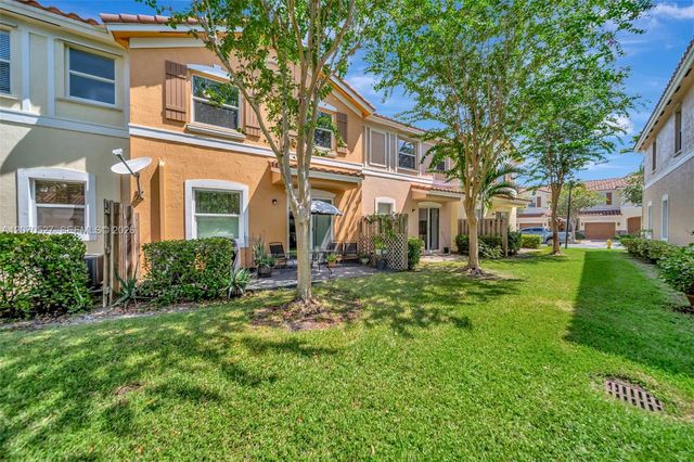12434 NW Emerald Creek Manor, Plantation, FL 33325