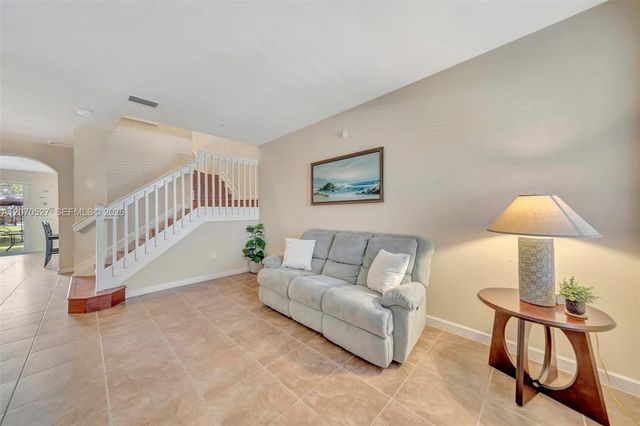 12434 NW Emerald Creek Manor, Plantation, FL 33325