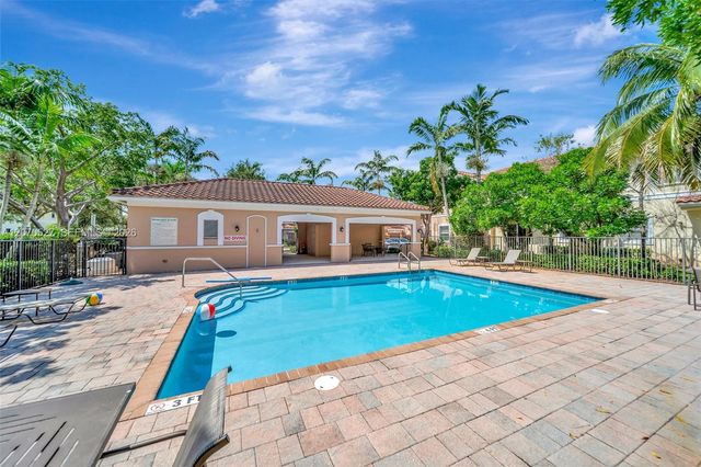 12434 NW Emerald Creek Manor, Plantation, FL 33325