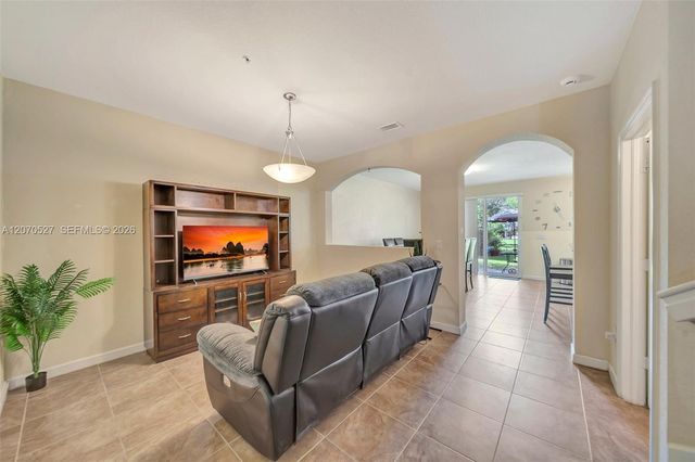 12434 NW Emerald Creek Manor, Plantation, FL 33325
