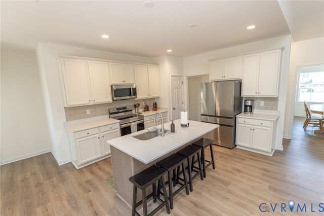 4325 Poplar Village Dr, Chester, VA 23831