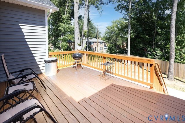 4325 Poplar Village Dr, Chester, VA 23831