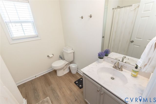 4325 Poplar Village Dr, Chester, VA 23831