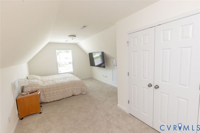 4325 Poplar Village Dr, Chester, VA 23831