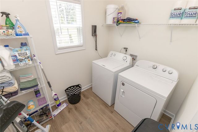 4325 Poplar Village Dr, Chester, VA 23831