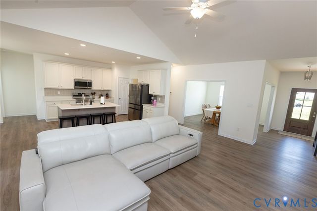 4325 Poplar Village Dr, Chester, VA 23831