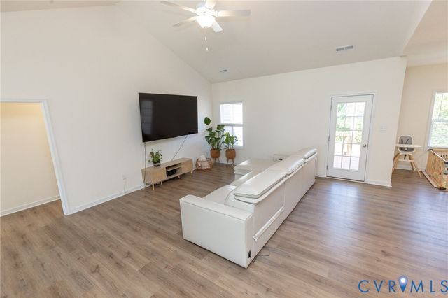 4325 Poplar Village Dr, Chester, VA 23831