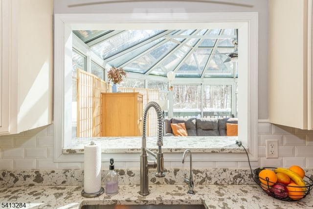 46 Vail Dr, Hampton Twp., NJ 07860