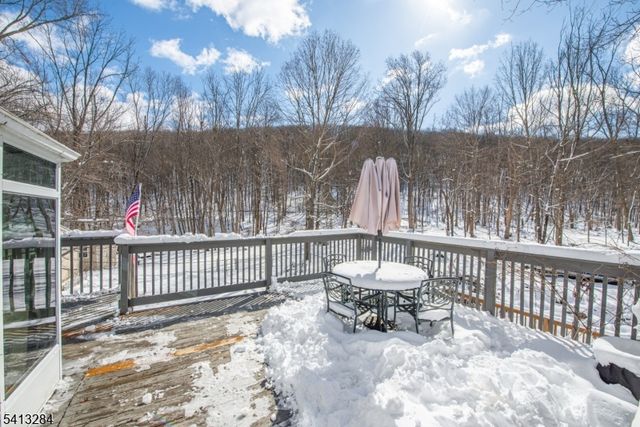 46 Vail Dr, Hampton Twp., NJ 07860