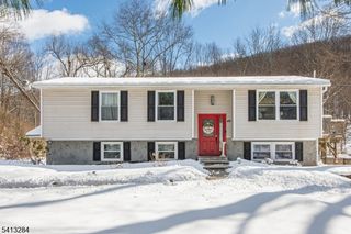 46 Vail Dr, Hampton Twp., NJ 07860