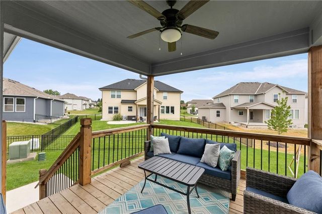 5837 Belmont Drive, Shawnee, KS 66226