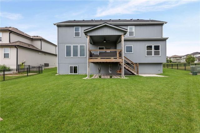 5837 Belmont Drive, Shawnee, KS 66226