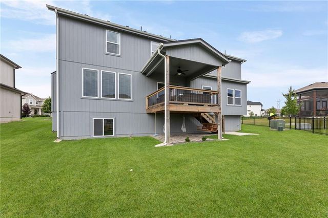 5837 Belmont Drive, Shawnee, KS 66226
