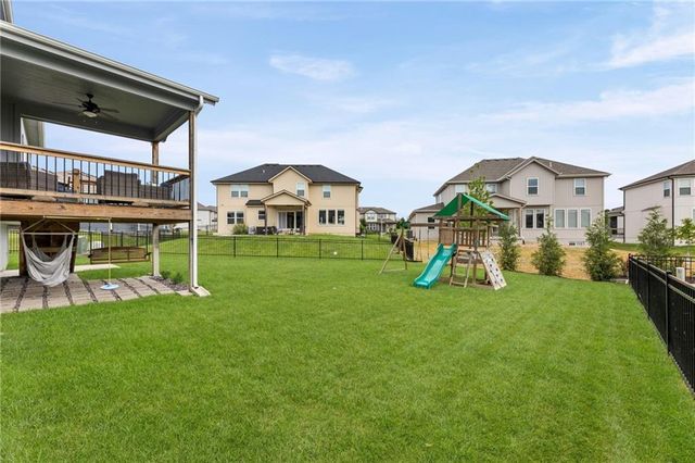 5837 Belmont Drive, Shawnee, KS 66226