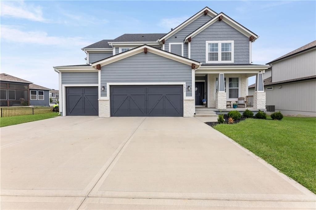 5837 Belmont Drive, Shawnee, KS 66226