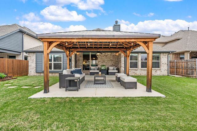 3212 Silver Chase Lane, Fort Worth, TX 76244