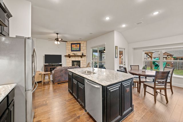 3212 Silver Chase Lane, Fort Worth, TX 76244