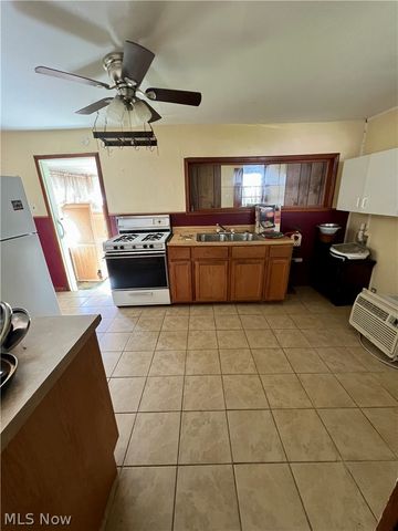 222 Elm Street, Marietta, OH 45750