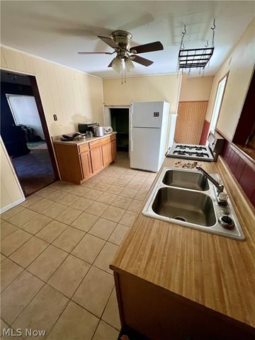 222 Elm Street, Marietta, OH 45750