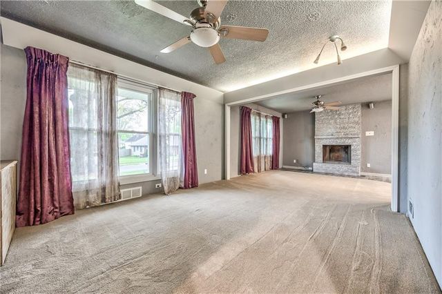 808 N Apache Drive, Independence, MO 64056