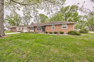 808 N Apache Drive, Independence, MO 64056