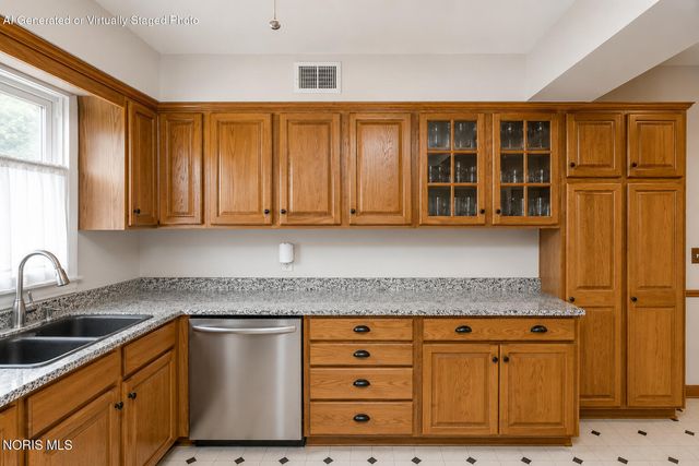1961 Colony Drive, Toledo, OH 43614