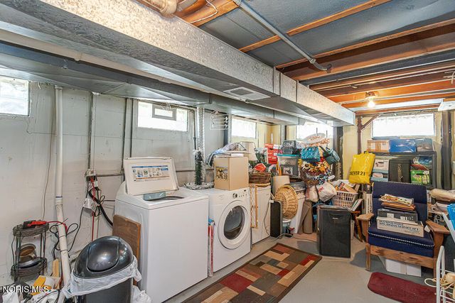 1961 Colony Drive, Toledo, OH 43614