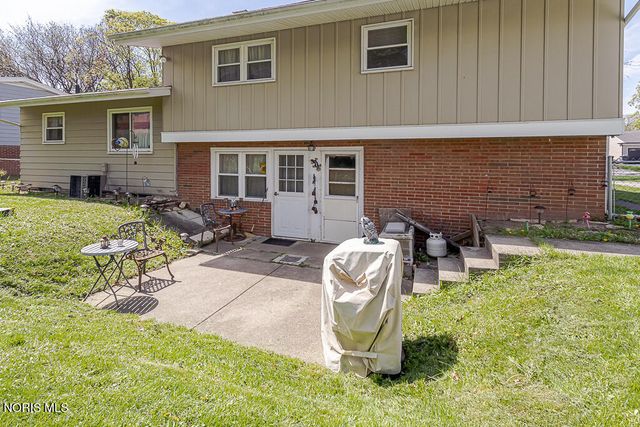 1961 Colony Drive, Toledo, OH 43614