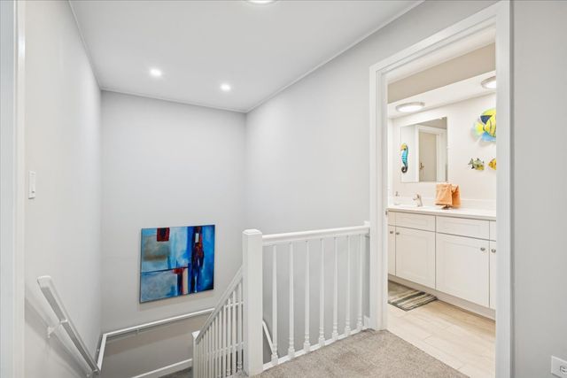 1955 Tanglewood Drive H, Glenview, IL 60025