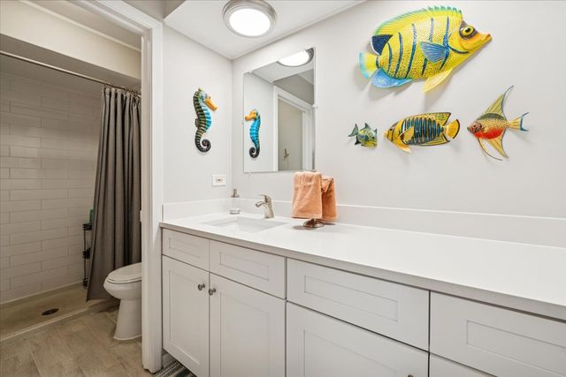 1955 Tanglewood Drive H, Glenview, IL 60025