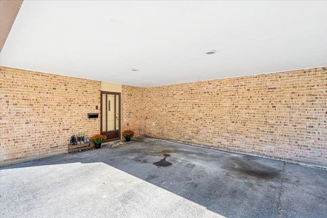 1955 Tanglewood Drive H, Glenview, IL 60025