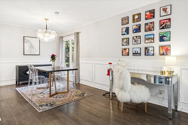 1955 Tanglewood Drive H, Glenview, IL 60025