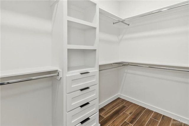 420 Freedom Way, Weslaco, TX 78596