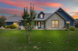 1018 Woodglen Way, Cat Spring, TX 78933