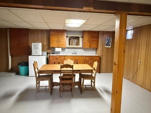 112 Fisher St, Lowell, MA 01850