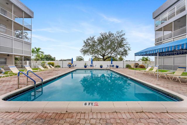 7500 NW 30th Place 123, Sunrise, FL 33313