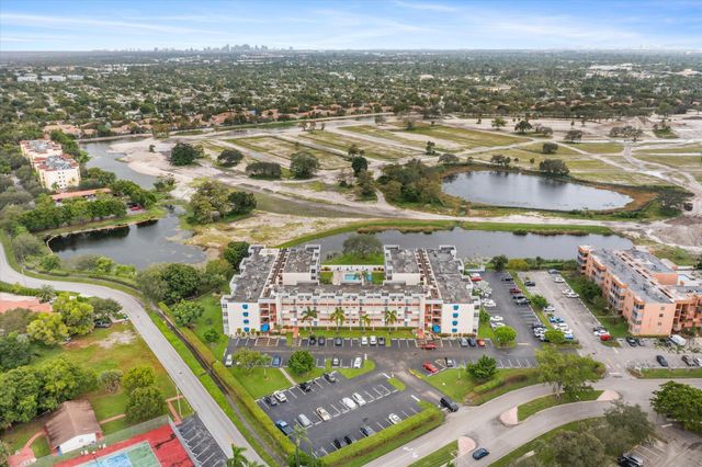 7500 NW 30th Place 123, Sunrise, FL 33313