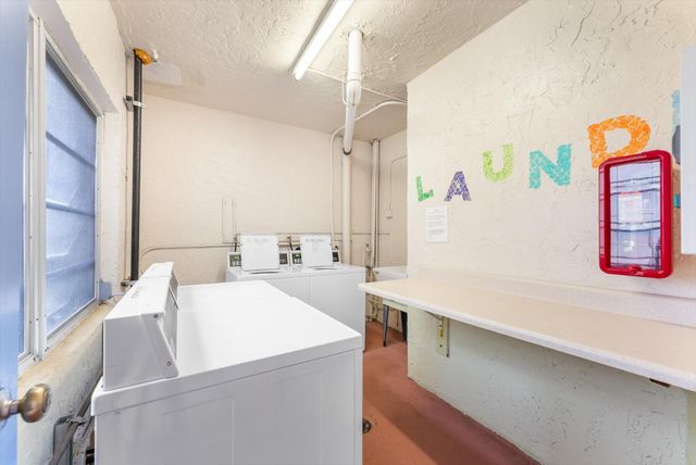 7500 NW 30th Place 123, Sunrise, FL 33313