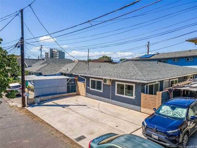 642 N Vineyard Boulevard E, Honolulu, HI 96817