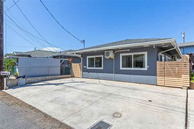 642 N Vineyard Boulevard E, Honolulu, HI 96817