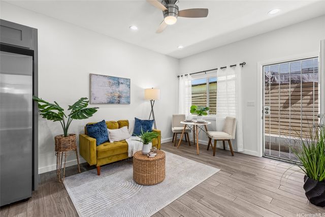 642 N Vineyard Boulevard E, Honolulu, HI 96817