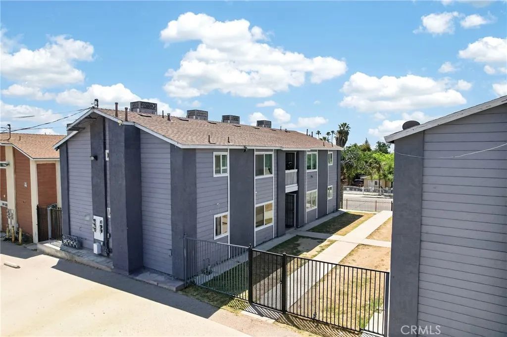 1304 Flower, Bakersfield, CA 93305