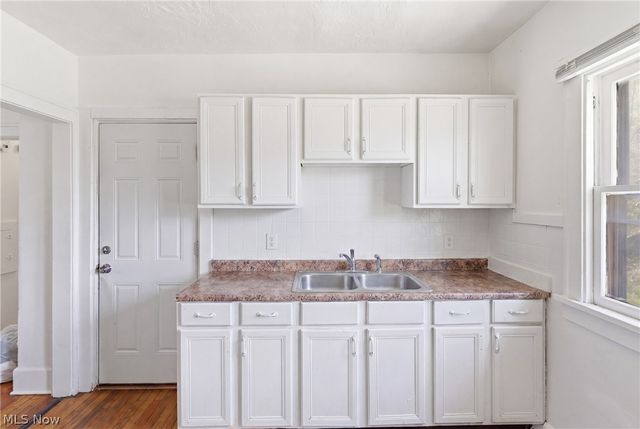 3333 Desota Avenue, Cleveland Heights, OH 44118